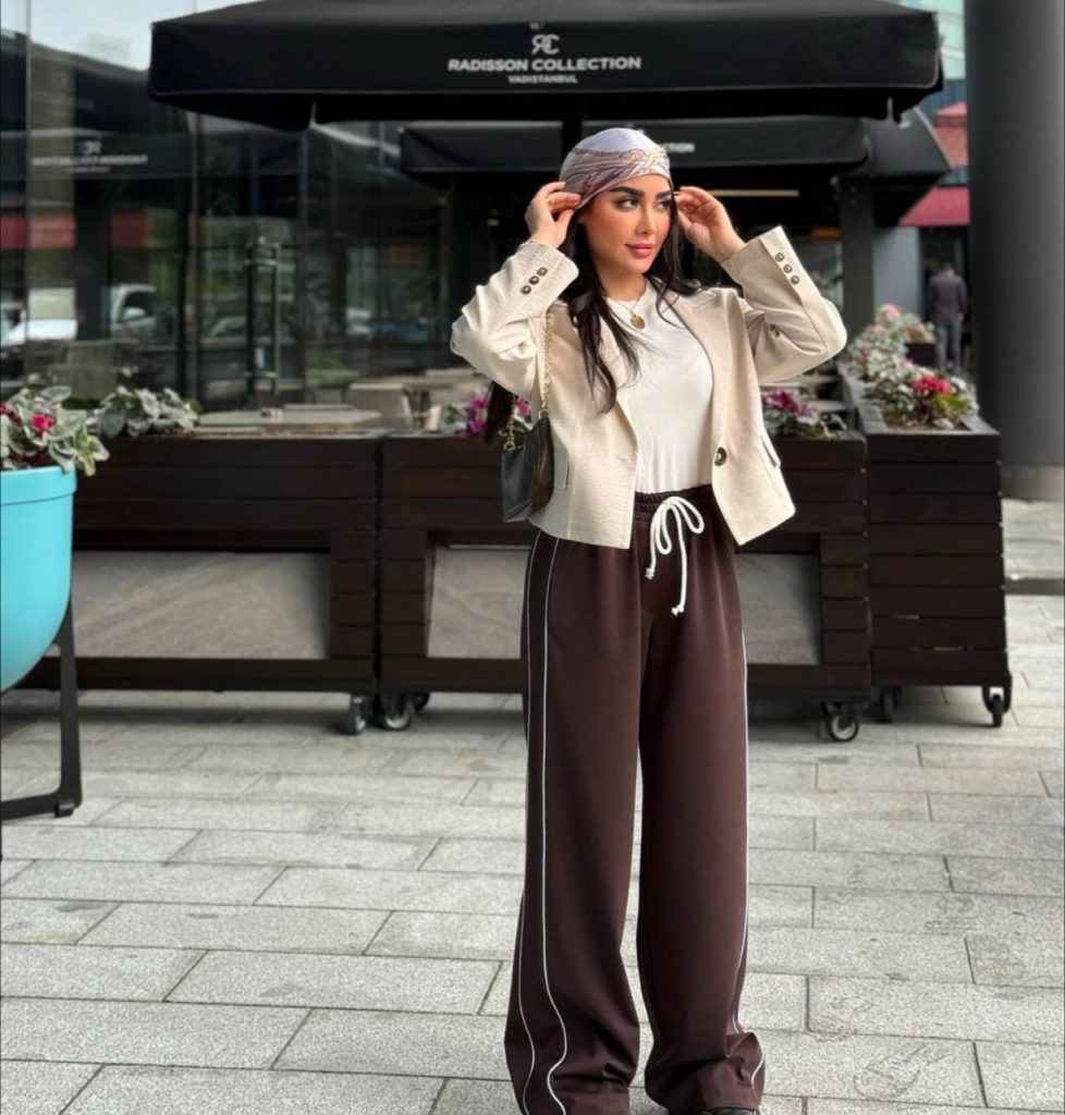 کراپ شلوار اسپرت زنانه