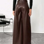 شلوار چرم زنانه